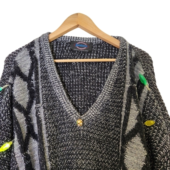 Jantzen sweater company black gray knitted WORKING light up Christmas sweater - Picture 3 of 10